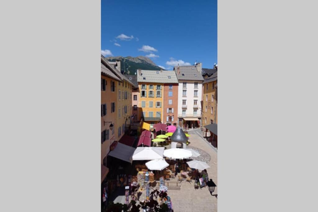 Appartement De Charme Le 1707 Au Coeur De La Cite Vauban Briancon  Exterior photo