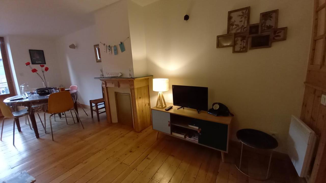 Appartement De Charme Le 1707 Au Coeur De La Cite Vauban Briancon  Exterior photo