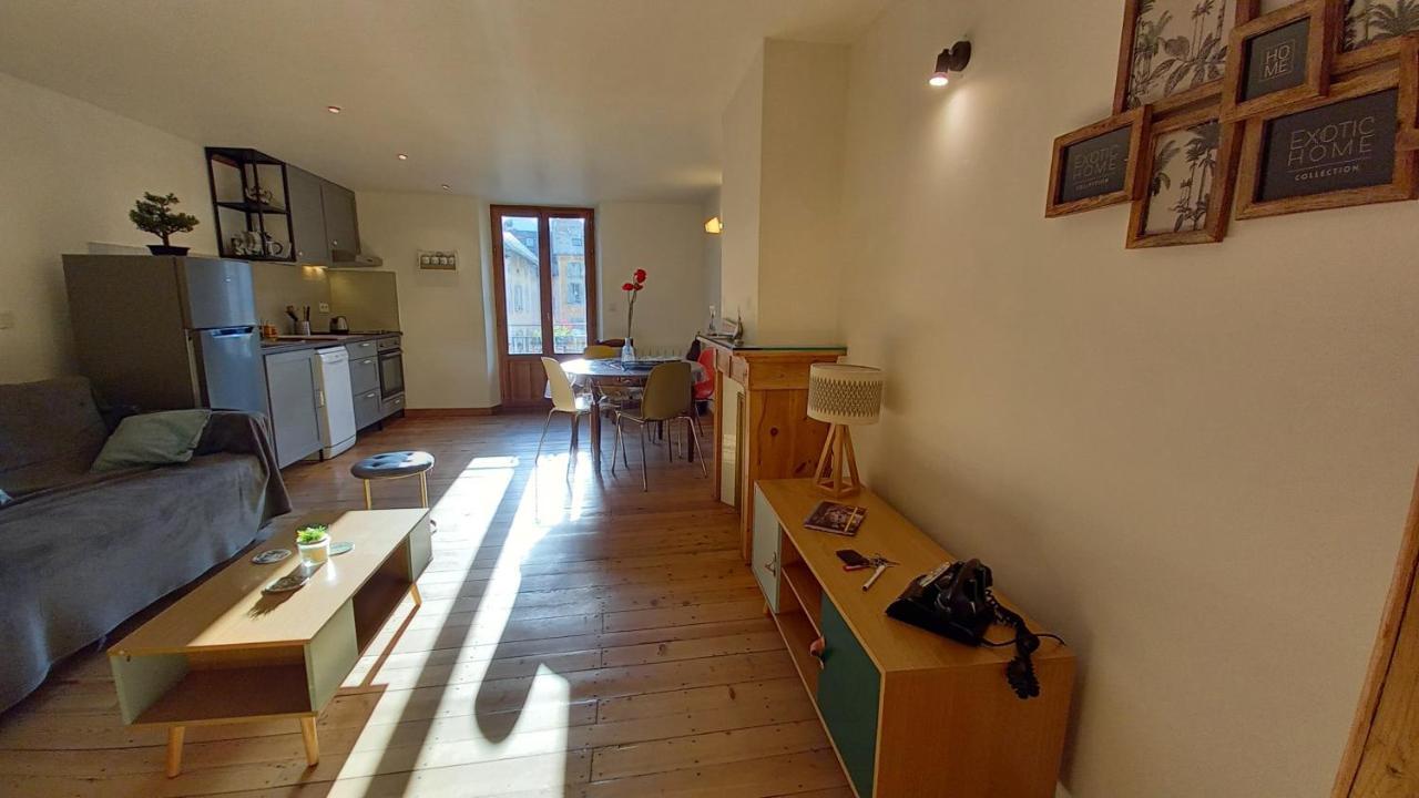 Appartement De Charme Le 1707 Au Coeur De La Cite Vauban Briancon  Exterior photo